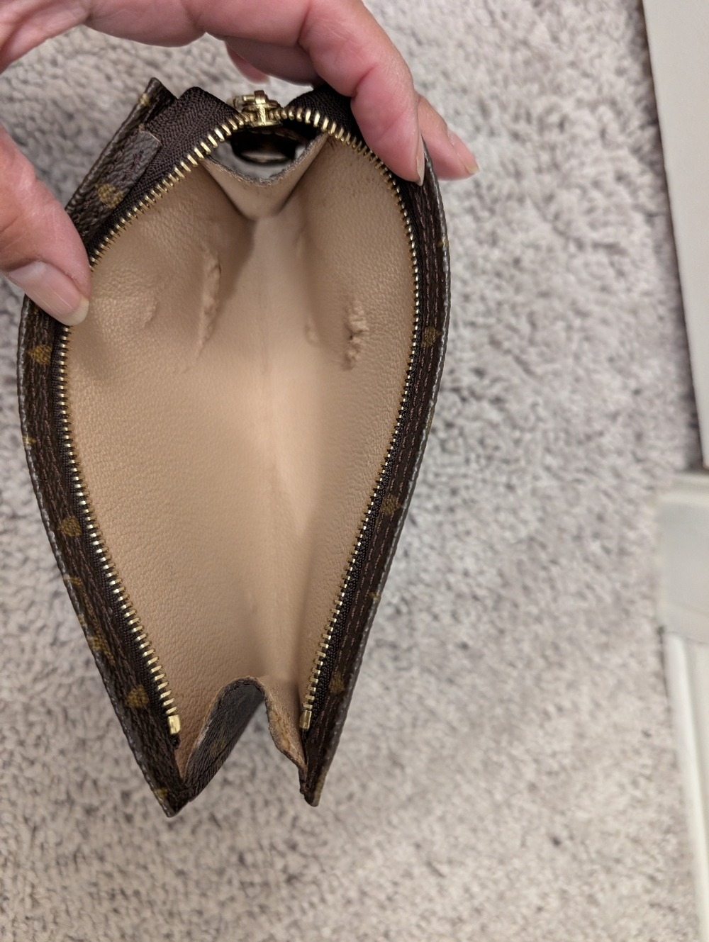 Louis Vuitton Monogram Canvas Zip Pouch - Brown/Tan - Picture 6 of 7